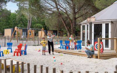 Campsite Les Couleurs de la Coubre, France, Charente Maritime