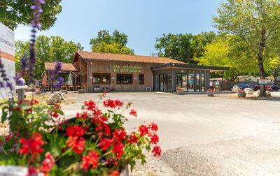 Campsite Le Vieux Moulin, France, Gironde