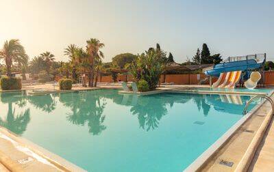 Campsite L'Oasis & California, France, Languedoc Roussillon, Le Barcarès