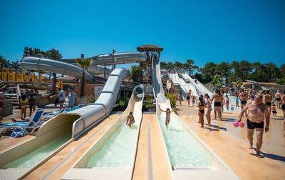 Campsite Le Vieux Port, France, Landes, Messanges