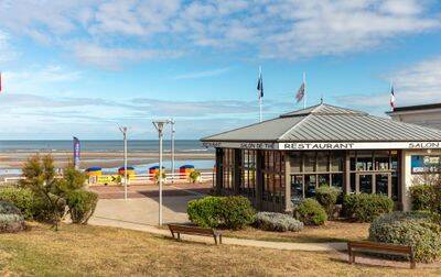 Direction la détente : l'océan vous attend ! - Camping La Vallée, France, Normandie, Houlgate
