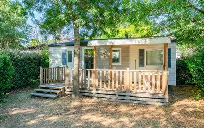 Camping Domaine des Iscles , France, Provence Côte d'Azur, La Roque-d'Anthéron